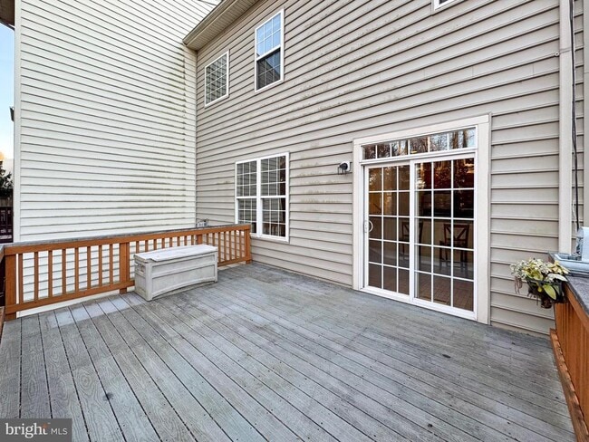 Building Photo - 12652 Heron Ridge Dr