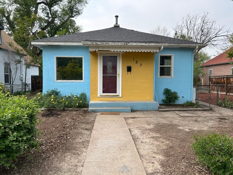 Primary Photo - 127 Jewell Ave