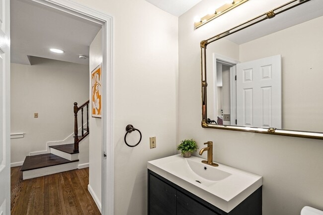 Building Photo - 30 Breakwater Cove