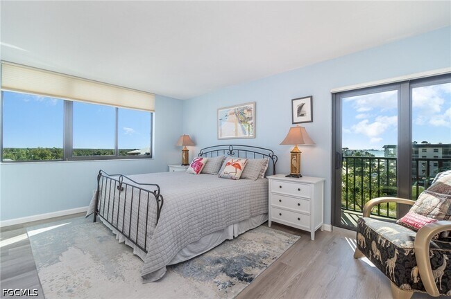 Building Photo - 2810 Estero Blvd