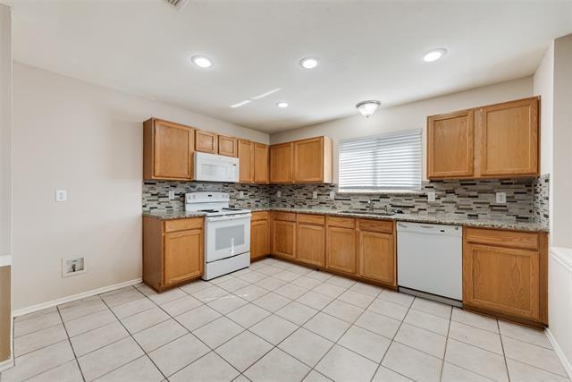 Building Photo - 2701 Sundance Dr