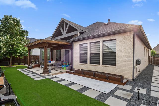Building Photo - 8425 Needlegrass Rd