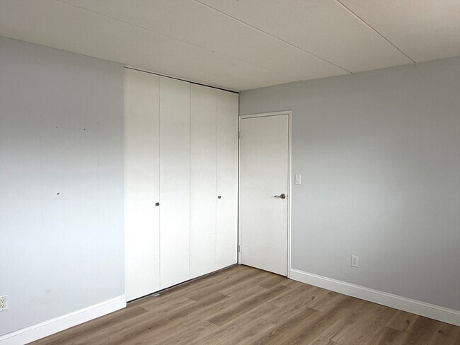 Building Photo - 995 Massachusetts Ave