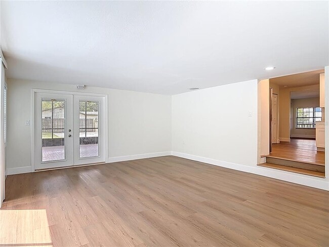 Building Photo - 1415 Frances Dr