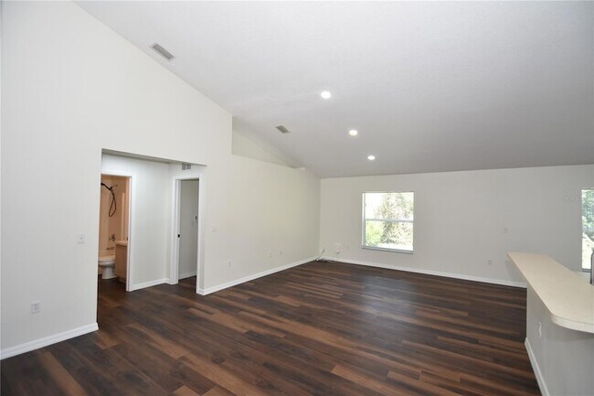 Building Photo - 33 Prattwood Ln