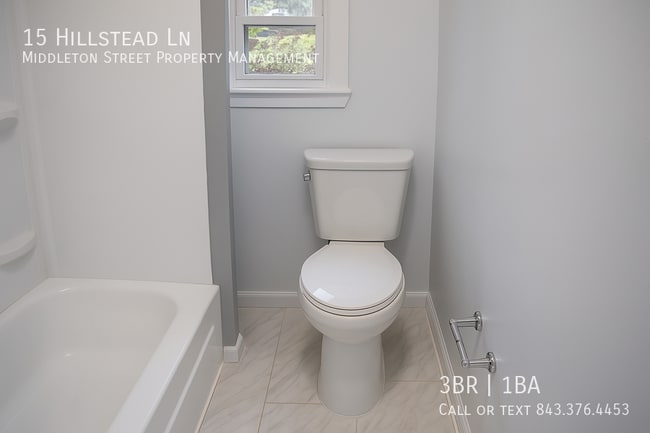 Building Photo - 15 Hillstead Ln