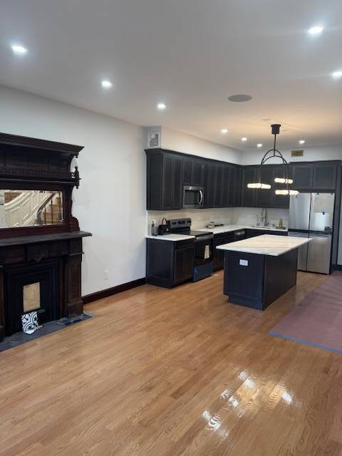 Primary Photo - 114 W 131st St