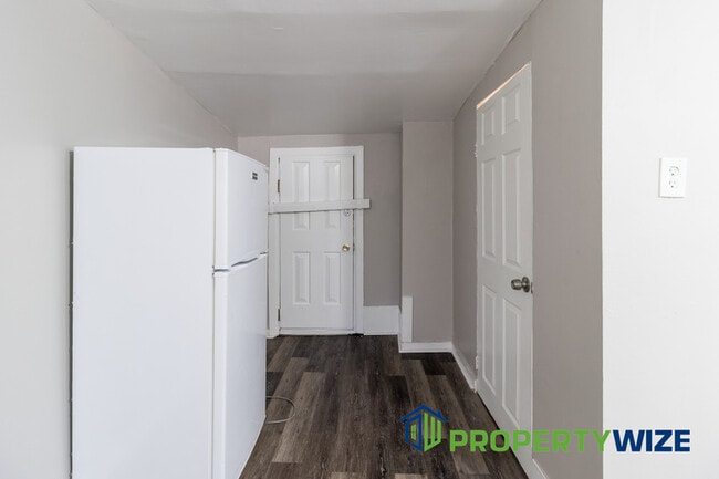 Building Photo - 517 Mosher St