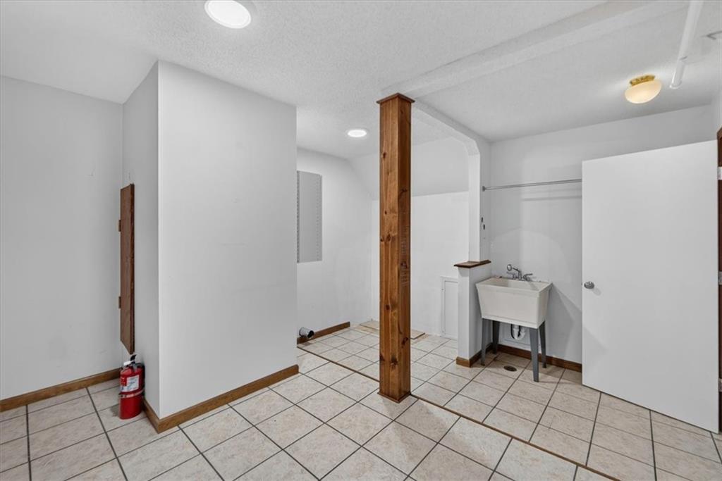 Building Photo - 15739 Horton Ln