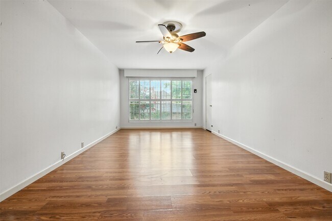 Building Photo - 3108 Vossdale Rd