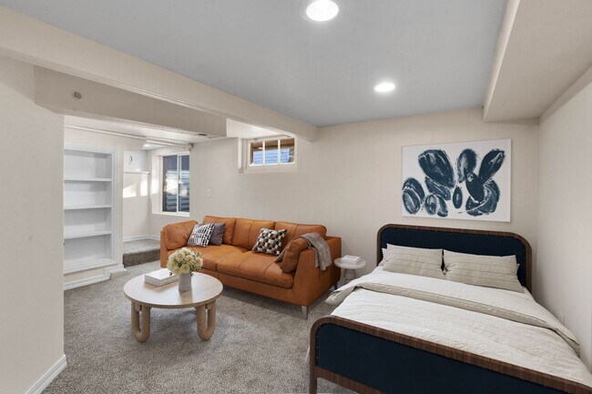 Building Photo - Beautiful Home in the Garland District