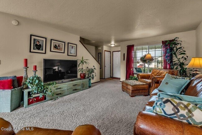 Building Photo - 8428 N Boysenberry Loop