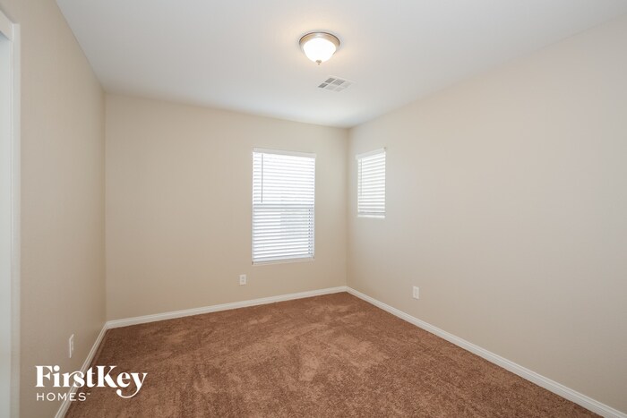 Building Photo - 8748 Palomino Ranch St