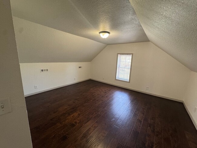 Building Photo - Charming 2BR Country Home on Nearly 1 Acre in Telford | Spacious Layout