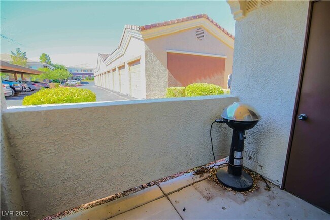 Building Photo - 9303 Gilcrease Ave