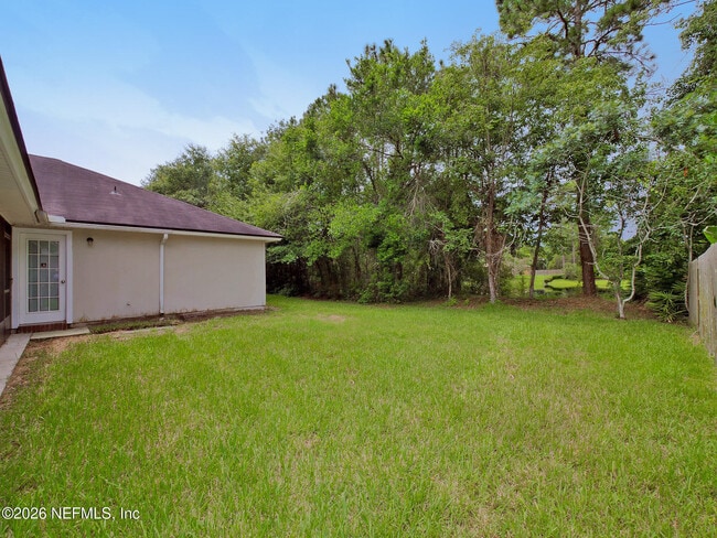 Building Photo - 12252 Lake Fern Dr