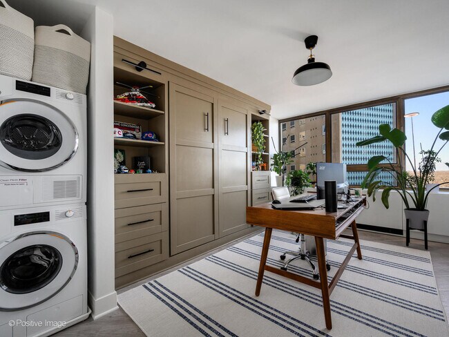 Building Photo - 2800 N Lake Shore Dr