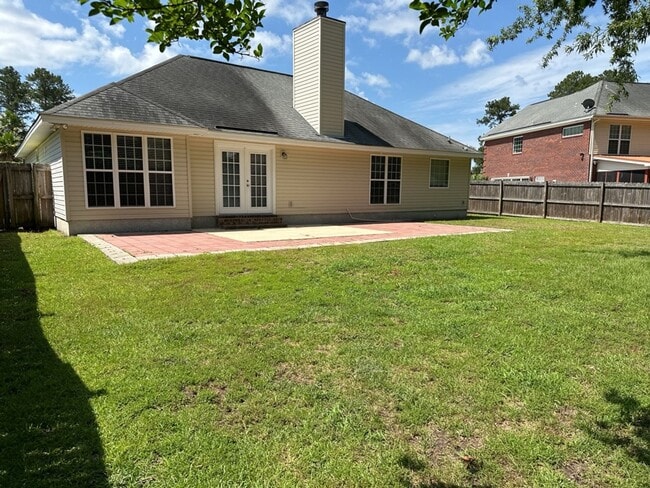 Building Photo - 93 Nelson Dr