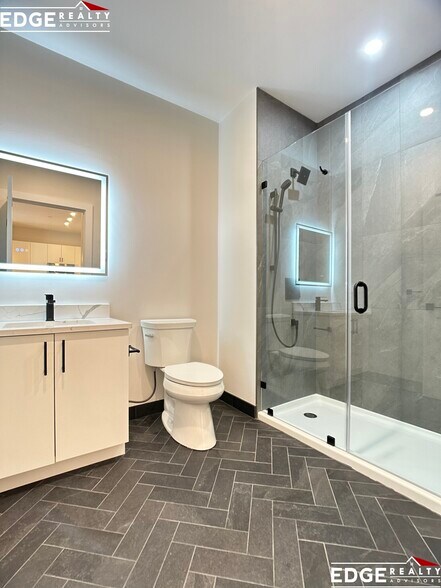 Building Photo - 9 Newton St