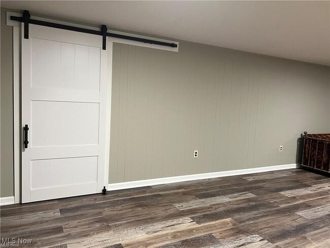 Building Photo - 7570 Hoertz Rd