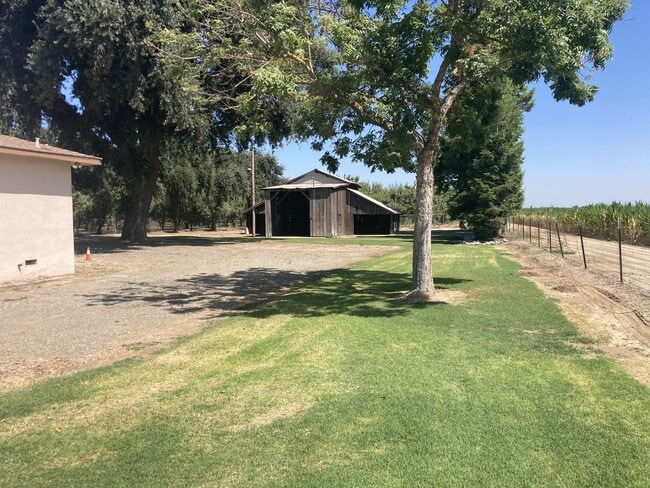 Building Photo - 3607 Idaho Rd