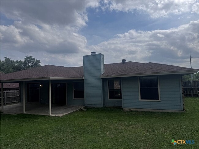 Building Photo - 4505 River Oaks Dr