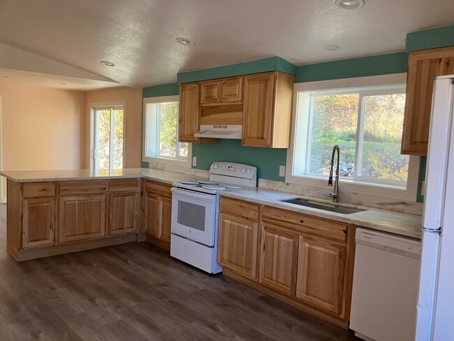 Building Photo - 41 Gulch Ln