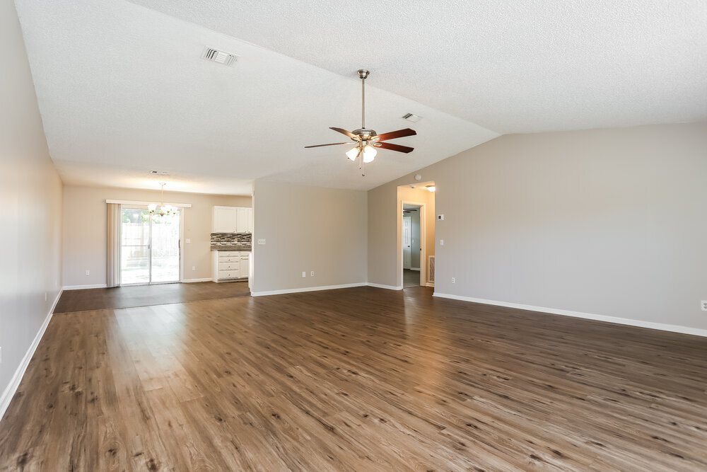 Building Photo - 2423 Scanlon Dr