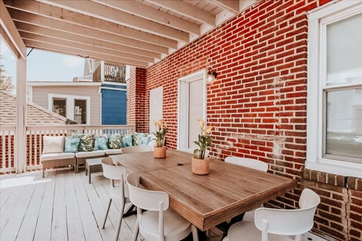 Building Photo - 3 S Surrey Ave