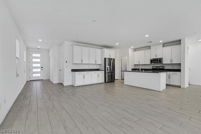 Building Photo - 303 Fletcher Fls St