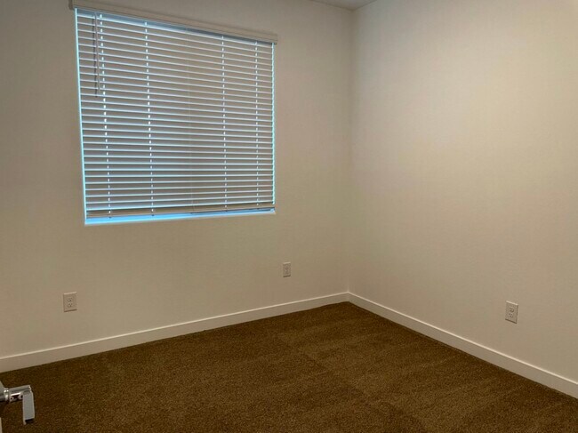 Bedroom 2 - 4100 S Pinelake Way