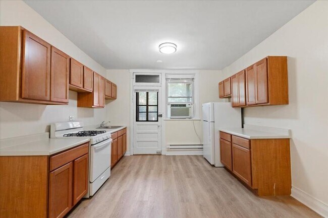 Building Photo - 1 bedroom in Chicago IL 60614