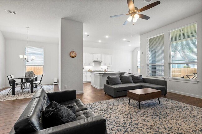 Building Photo - 849 Whitetail Dr