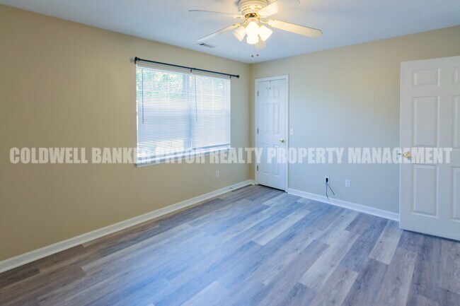 Building Photo - 1240 N Concord Rd