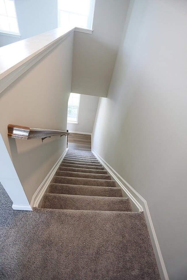 Building Photo - 108 Bellatrix Ct