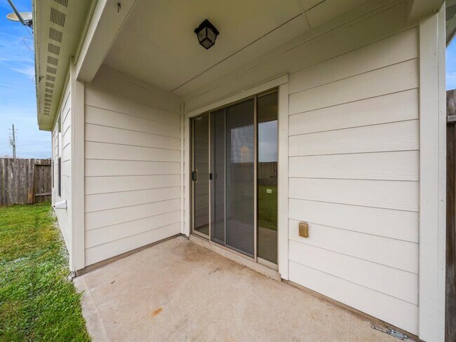 Building Photo - 526 Enchanted Springs Dr