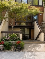 Building Photo - 2226 S Quincy St