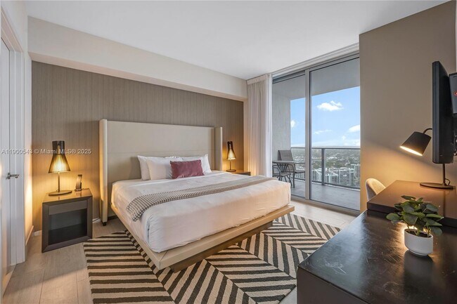 Building Photo - 4010 S Ocean Dr