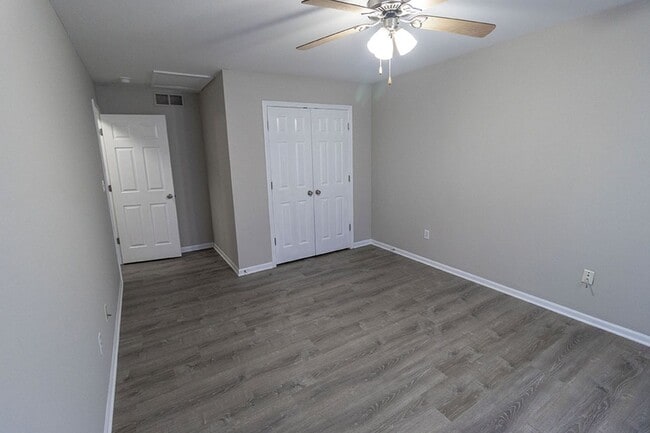 Building Photo - 4012-4014 Arctic Fox Dr.