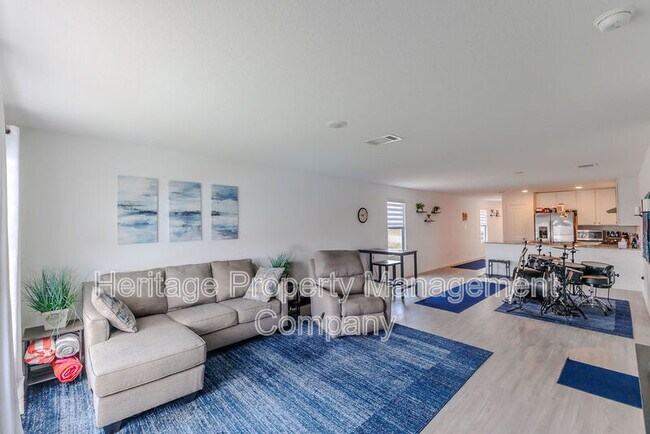 Building Photo - 10502 Torroja Wy