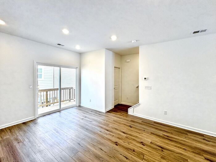 Building Photo - 4142 Tillie Cir