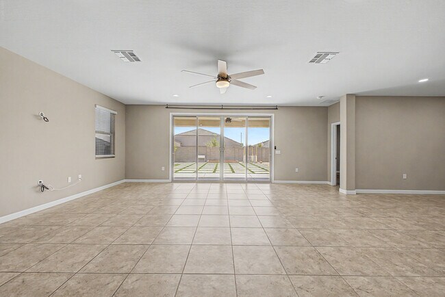 Building Photo - 30731 Monterey Cir