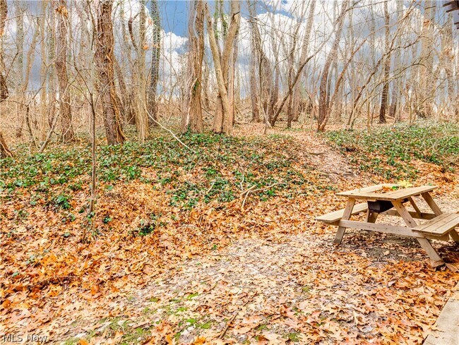 Building Photo - 2550 Chamberlain Rd