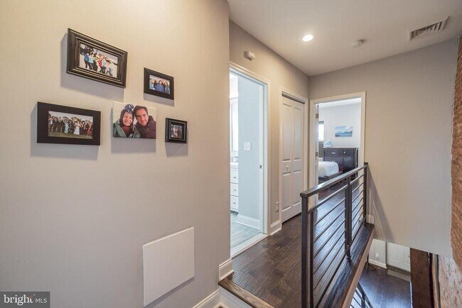 Building Photo - 1131 S 23rd St