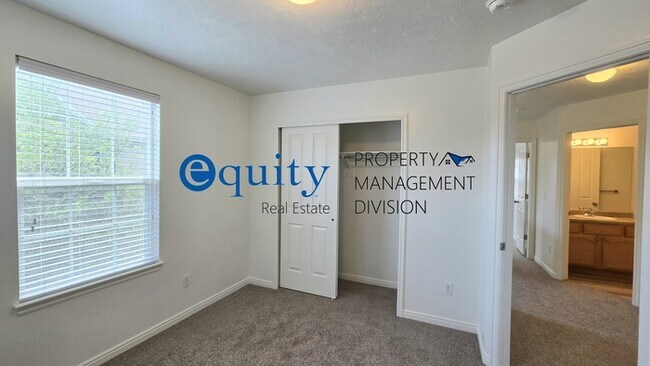 Building Photo - Newly Updated!
