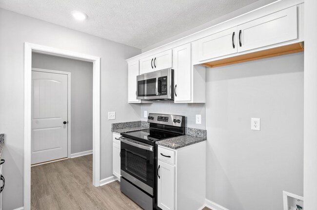 Building Photo - Beautiful Home For Rent in Country Like Setting!