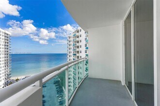 Building Photo - 3001 S Ocean Dr