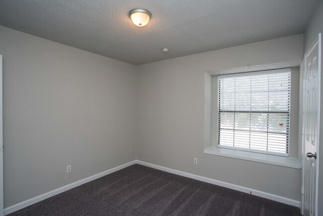 Building Photo - 5401 Loadstone Cove