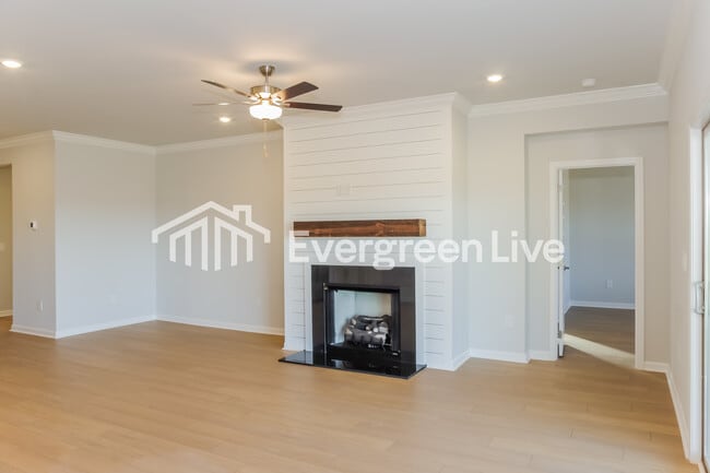 Building Photo - 124 Stockholm Ln