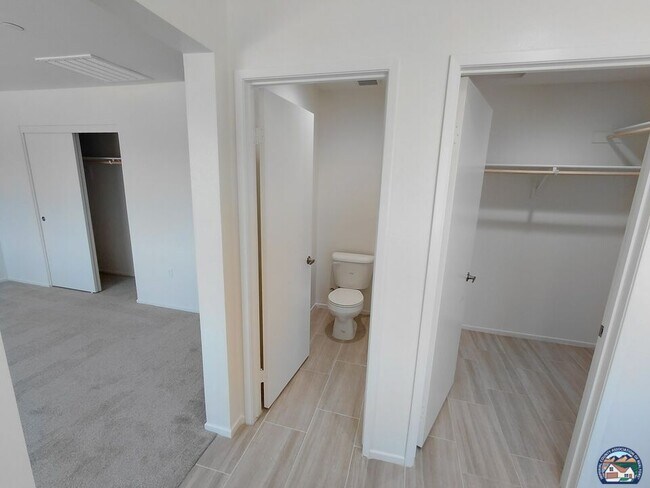 Building Photo - 485 Palomino Ct